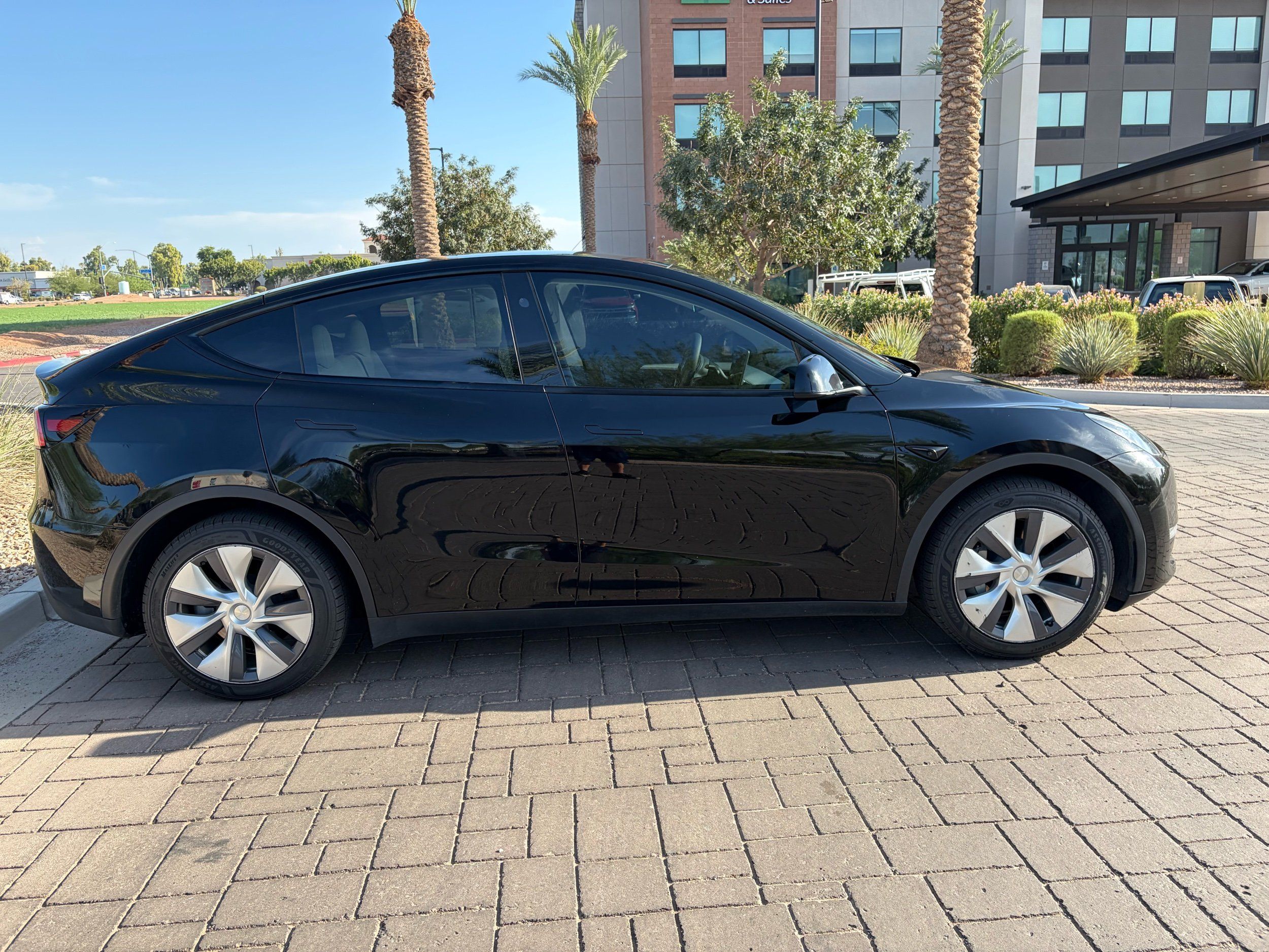 tesla model y 2023 7SAYGDEE1PA190462 image tesla model y 2023 7SAYGDEE1PA190462 image